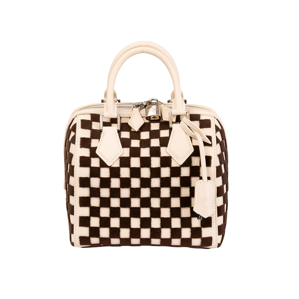Best of Designer fashion & accessories - All prices incl. buyers´s premium!