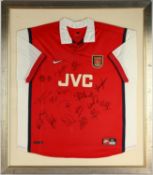 Arsenal FC: Team signed 2000/01 JVC Home shirt with 18 Signatures. Mounted and framed, 87 x 100cm.