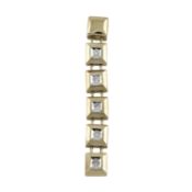 Articulated pendant, with diamond highlights
