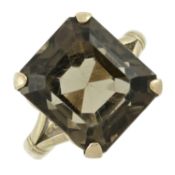 A smoky quartz single-stone ring