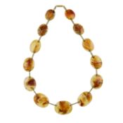 A late Georgian gold and agate necklace