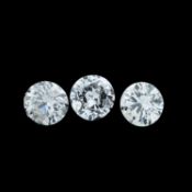 Three brilliant-cut diamonds, 0.91ct
