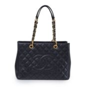 Chanel - Grand Shopping Tote