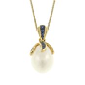 An 18ct gold cultured pearl & sapphire pendant, with chain