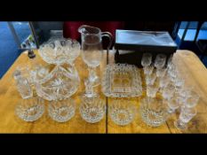 Collection of Glassware, to include pres