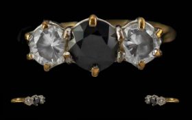 Ladies Pleasing Quality 18ct Gold 3 Ston