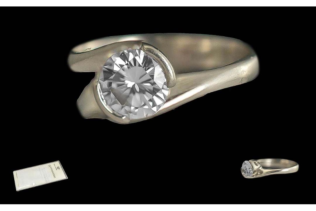 Ladies - Platinum Single Stone Diamond Set Ring. Marked Platinum 950 to Interior of Shank. The - Image 2 of 2