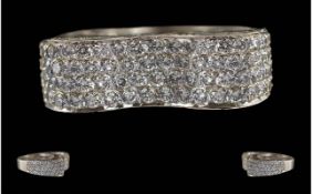 Ladies Modern and Impressive 18ct White