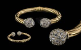 9ct Gold Hinged Bangle with ball shaped