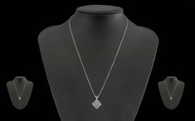 Ladies Pleasing 18ct White Gold Diamond
