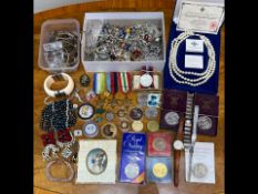 Mixed Lot of Collectibles, to include coins, watches, WWII medals, costume jewellery,