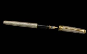 Superb Parker Sonnet Fountain Pen In 925 Sterling Silver with a 18ct Gold Nib.