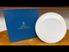 Royal Worcester 'Silver Viceroy' Cake Pl