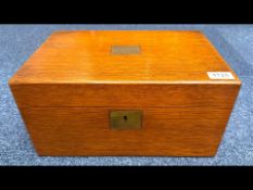 Oak Writing Slope of typical form, leather slope, with key. Measures height 7'' x 14'' x 9.5''