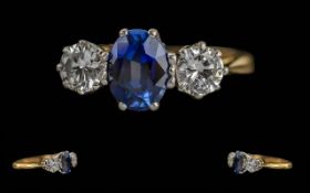 Ladies Superb Quality 18ct Gold 3 Stone Diamond & Sapphire Set Ring - Marked 18ct & Platinum To