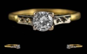 18ct Gold Diamond ring, Set With A Round