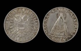 Silver Osterreich-Funf Schilling, Magna Mater Austrige, dated 1934. In very good condition.