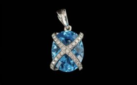 18ct White Gold Diamond & Blue Topaz Pen