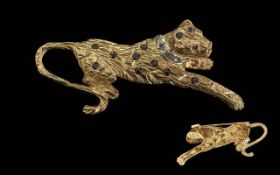Ladies 9ct Gold Figural Realistic Brooch