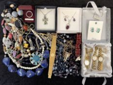 Good Mixed Bag of Costume Jewellery + 925 Sterling Silver Jewellery.