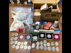 A Quantity of Mostly UK Coins, low value pennies, copper, half pennies, farthings, decimal coins,