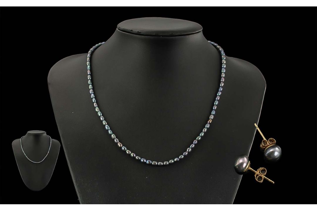 Ladies Good Quality Fresh Water Pearl Necklace with 9ct Gold Clasp, With Matching Stud Earrings.
