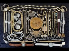 Good Bag of Mixed Costume Jewellery & Silver Jewellery etc. Includes Watches, Necklaces, Pearls,