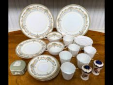 Box of Assorted Porcelain, to include fi