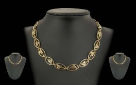 Ladies 9ct Gold Leaf Design Necklet with