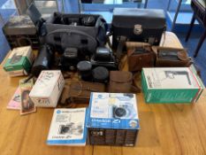 Collection of Vintage Cameras from 1930/40's, to include Minolta SRT101, Edixa Prismat TTL,
