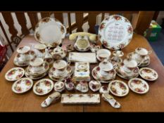 Collection of Royal Albert 'Old Country Roses' to include 1998 Calendar plate, milk jug, candle