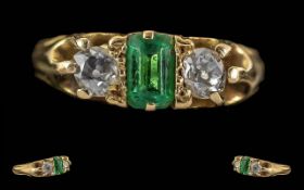 Antique Period Excellent Ladies 18ct Gold Emerald & Diamond Set Ring, tests 18ct. The central