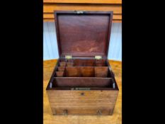 Wooden Apothecary Box stamped Gillow of Lancaster, circa 1820. Measures height 8'' x width 10'' x