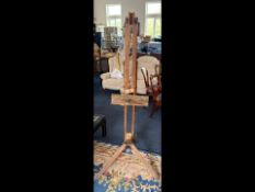 An Early 20th Century Large Floor Standing Oak Easel. Height 70''.