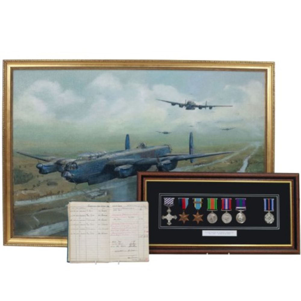 Antiques & Collectors inc. Militaria and Books - Gildings Auctioneers