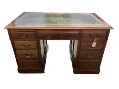An early 20th century mahogany pedestal desk, width 122cm, depth 72cm, height 78cm