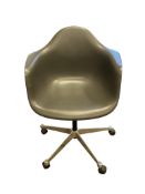 Six Vitra Eames Pacc swivel desk chairs, width 62cm, depth 70cm, height 88cm