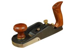 A Veritas bevel-up low angle smoothing plane