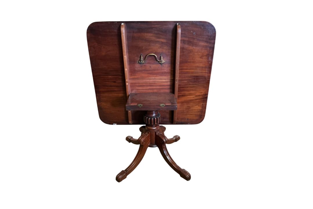 A William IV mahogany breakfast table, width 120cm, depth 108cm, height 73cm - Image 5 of 5