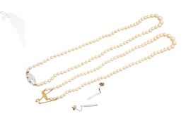 A single strand graduated cultured pearl necklace, with diamond cluster set 9ct white metal clasp,