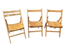 Six wooden folding chairs, width 46cm, depth 55cm, height 80cm
