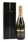 2000 Moet & Chandon Grand Vintage Brut, Champagne, France, BOXED (1) 93/100Gismondi on Wine2000