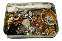 A quantity of assorted mainly costume jewellery, a silver key and moon brooch, etc.