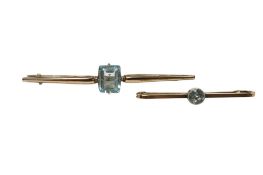 Two Aquamarine or paste set yellow metal bar brooches, the largest stamped 9ct, 55mm, gross weight