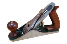 A Clifton No.4 smoothing plane with original iron