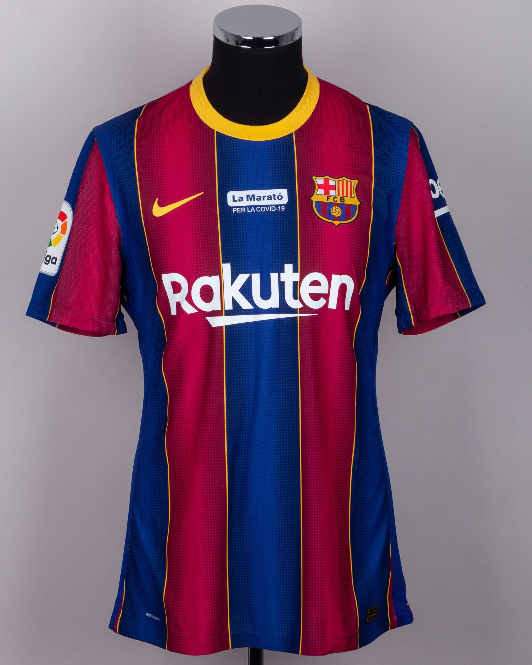 Lionel Messi match-issued No.10 Barcelona v. Valencia short-sleeved shirt, 2020-21 home