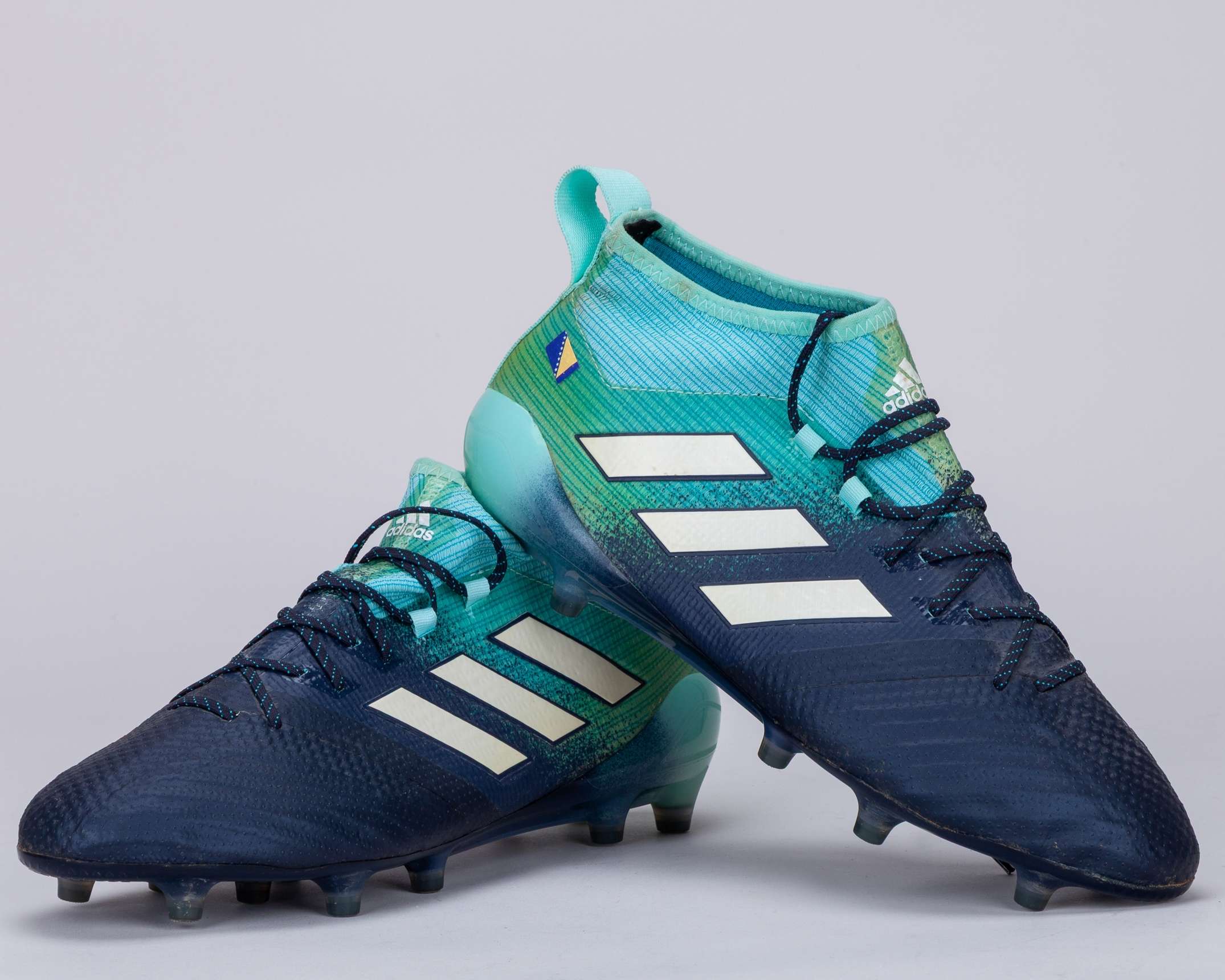 Miralem Pjanic blue Adidas V 17.1 football boots, 2017