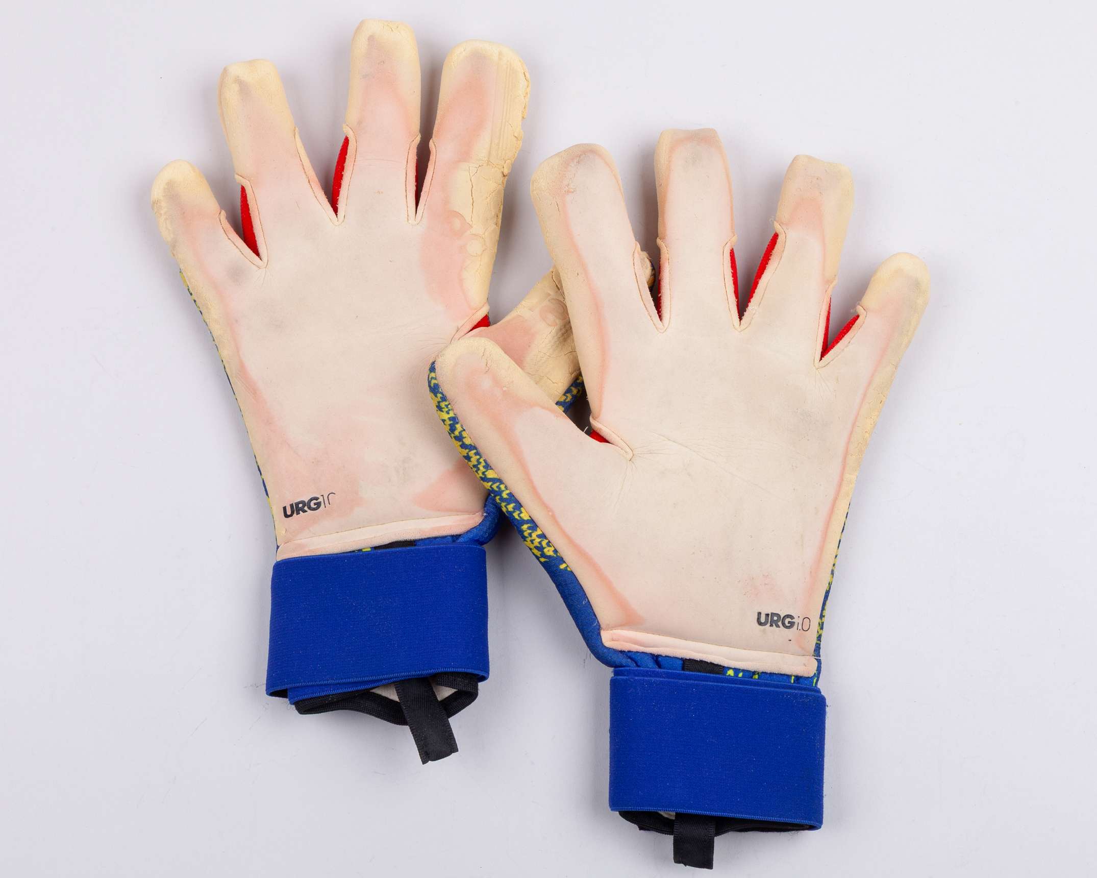 Marc-Andre Ter Stegen blue, yellow and red Adidas match worn goalkeeper gloves, March 2019 - Image 2 of 5