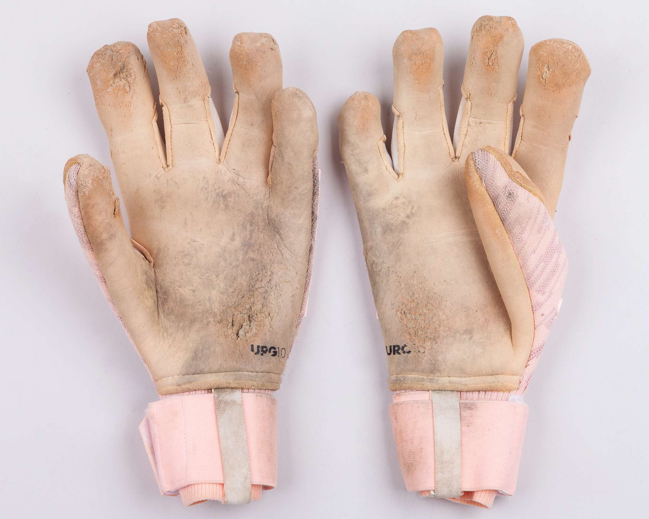 Marc-Andre Ter Stegen pink Adidas match used goalkeeper gloves, October 2018 - Image 2 of 6
