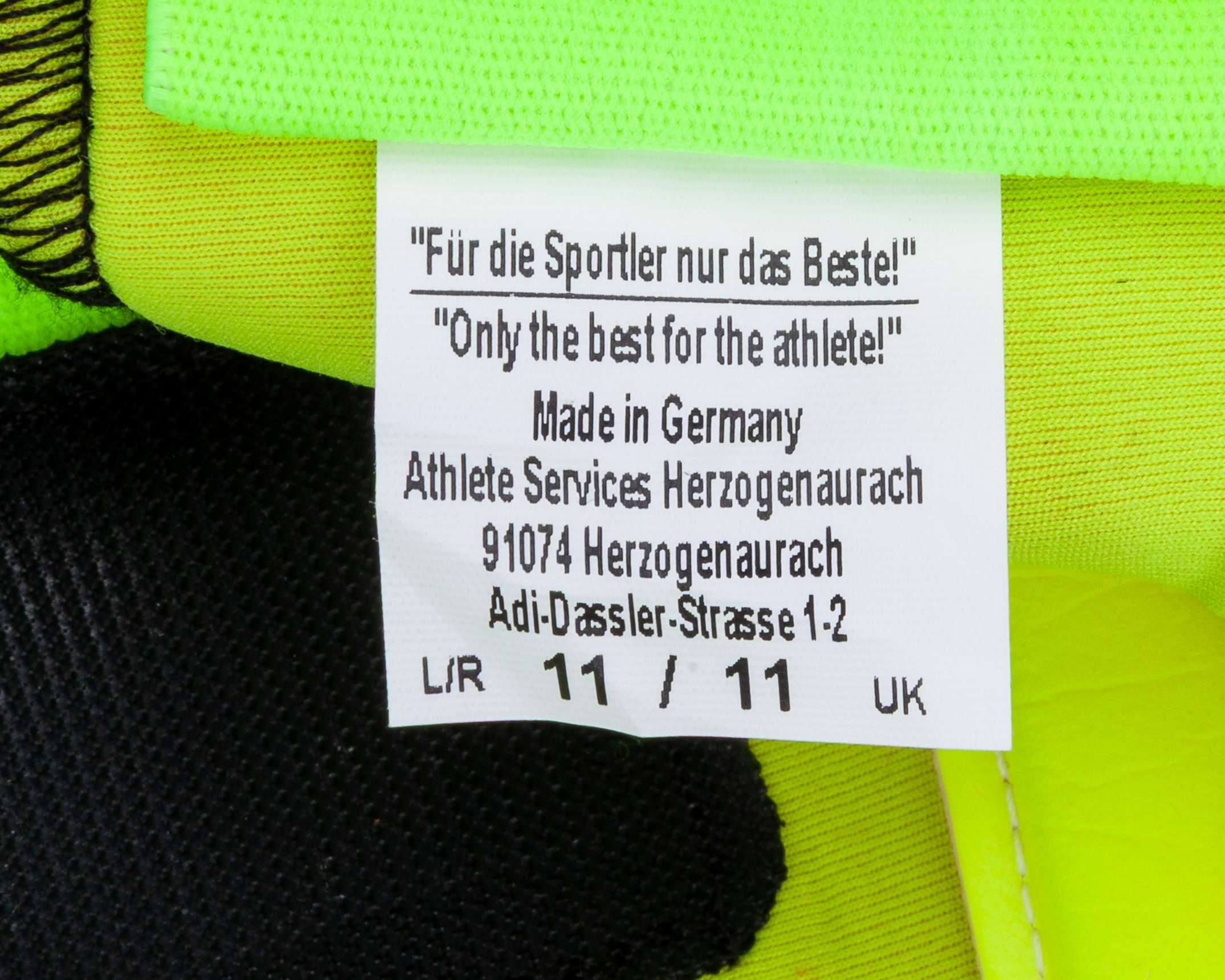 Marc-Andre Ter Stegen yellow and black Adidas goalkeeper gloves, 2015 - Image 4 of 4